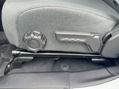 New 2025 Jeep Gladiator Sport image 12