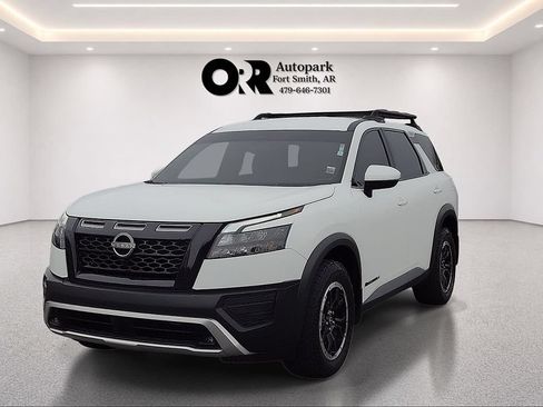 Used 2024 Nissan Pathfinder Rock Creek AWD/4WD image 2