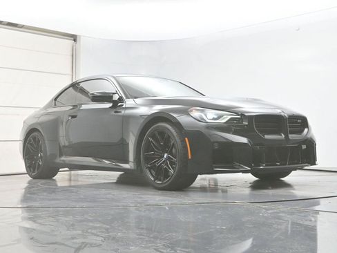 Used 2025 BMW M2 w/ Lighting Package RWD image 32