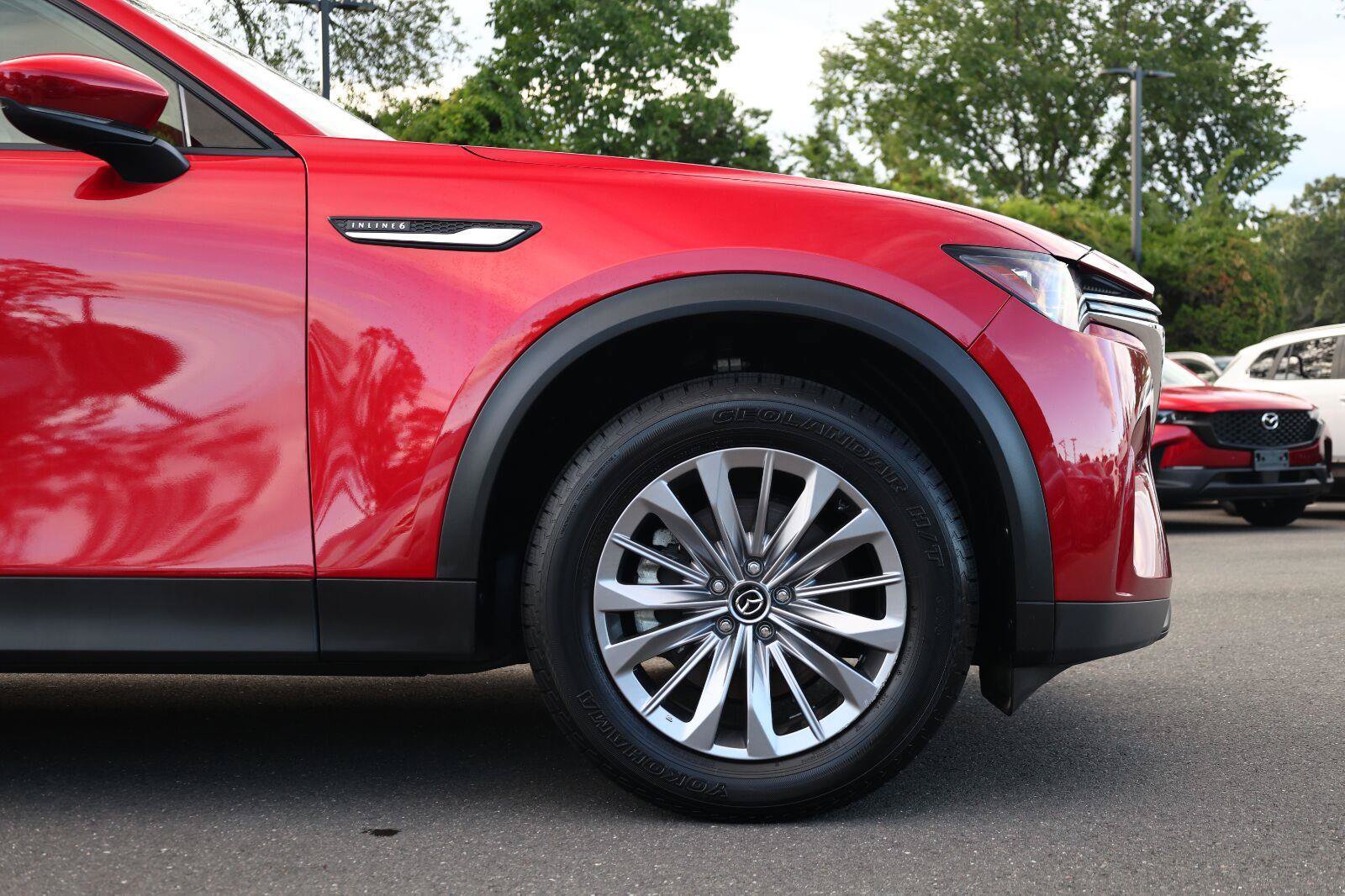Used 2025 MAZDA CX-90 3.3 Turbo w/ Preferred Package AWD/4WD image 9