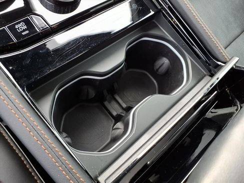 Used 2023 Jeep Grand Cherokee L Summit image 29