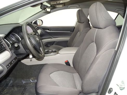 Used 2023 Toyota Camry LE image 10