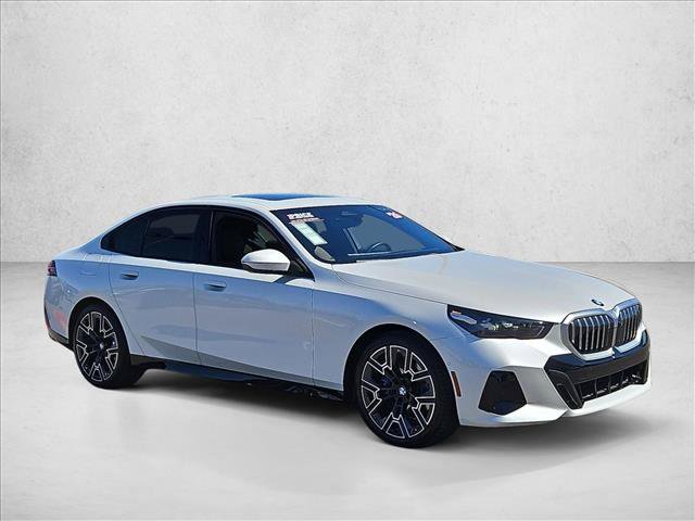 Used 2026 BMW 530i w/ M Sport Package RWD image 3