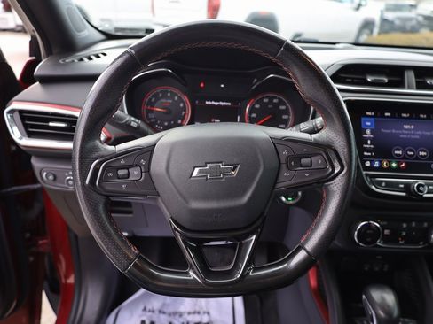 Used 2021 Chevrolet TrailBlazer RS w/ Sun and Liftgate Package image 13