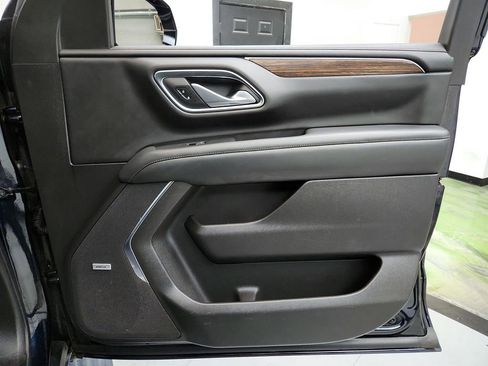 Used 2021 Chevrolet Tahoe High Country AWD/4WD image 29