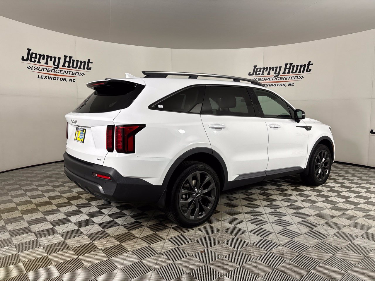 Used 2023 Kia Sorento X-Line EX AWD/4WD image 4