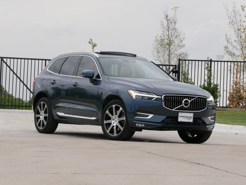 Used 2020 Volvo XC60 T6 Inscription w/ Protection Package Premier AWD/4WD image 2