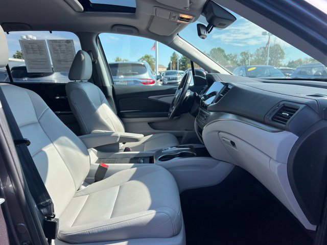 Used 2022 Honda Pilot Black Edition image 11