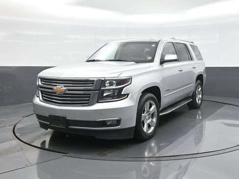Used 2020 Chevrolet Tahoe Premier AWD/4WD image 3