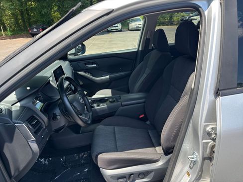 Used 2025 Nissan Rogue SV AWD/4WD image 29