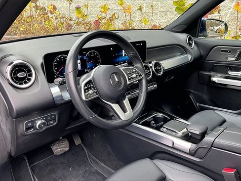Certified 2021 Mercedes-Benz GLB 250 4MATIC image 13