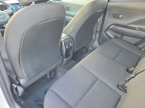 Used 2024 Hyundai Kona SEL image 10