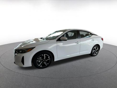 Used 2025 Nissan Sentra SV image 8