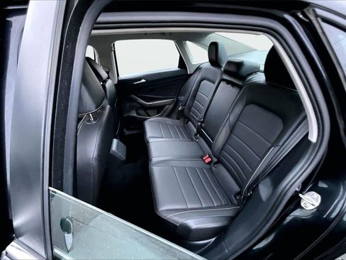 Used 2024 Volkswagen Jetta SE image 20