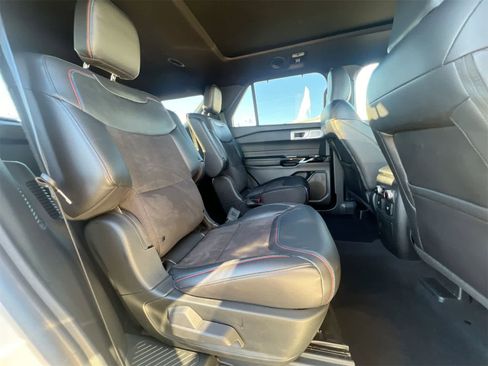 Certified 2024 Ford Explorer ST w/ Equipment Group 401A image 21