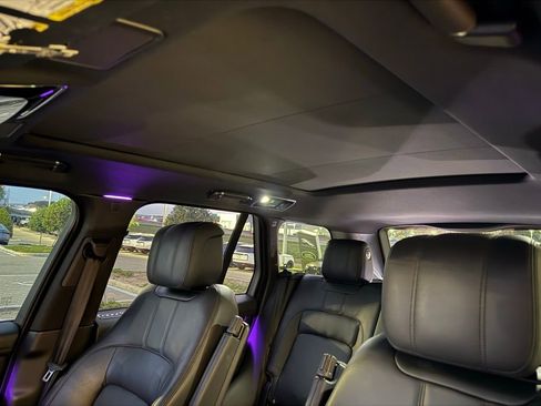 Used 2022 Land Rover Range Rover Westminster Edition image 8