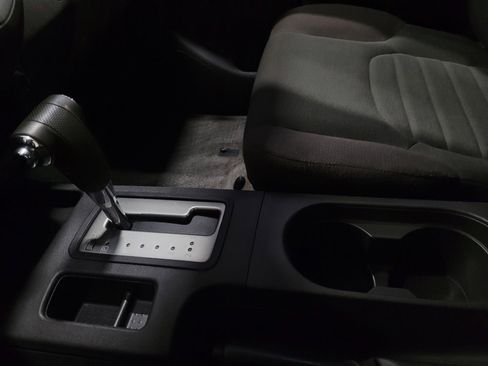 Used 2018 Nissan Frontier S image 26