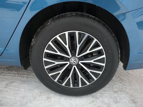 Used 2020 Volkswagen Jetta SE w/ SE Cold Weather Package image 14