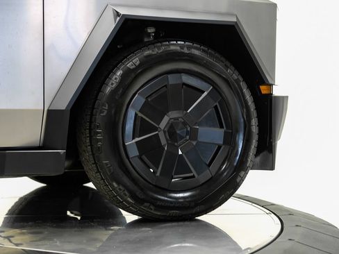 Used 2024 Tesla Cybertruck Cyberbeast AWD/4WD image 74