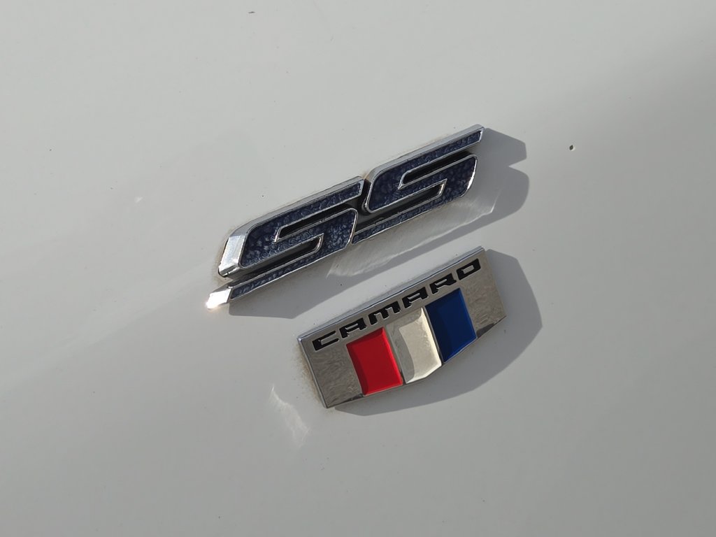 Used 2016 Chevrolet Camaro SS RWD image 10
