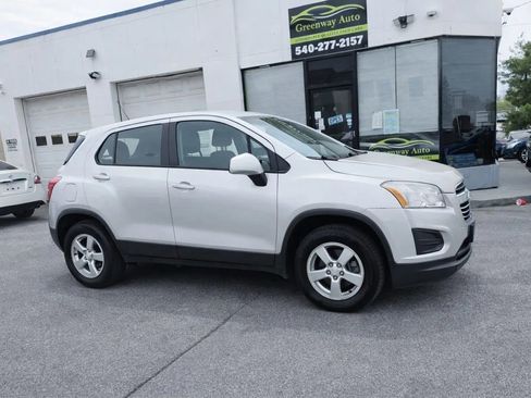 Used 2016 Chevrolet Trax LS AWD/4WD image 8