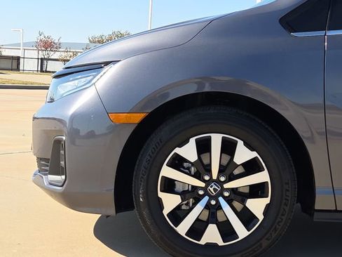 Used 2025 Honda Odyssey EX-L image 5