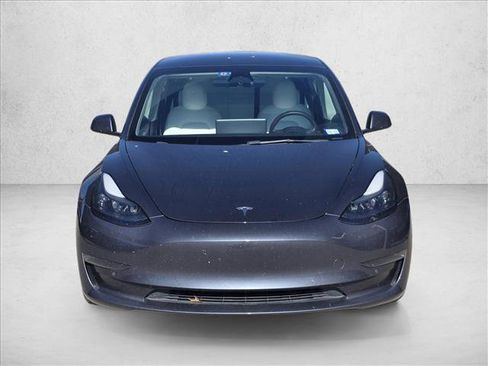 Used 2022 Tesla Model 3 image 2