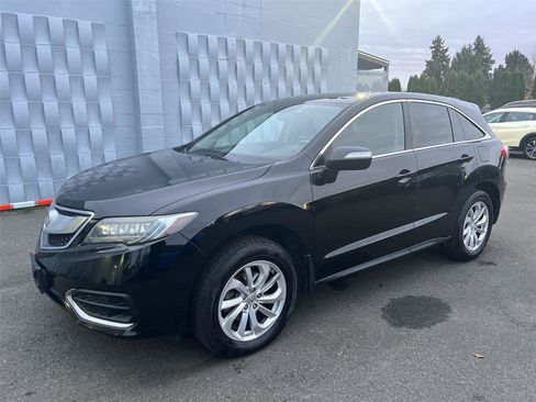 Used 2018 Acura RDX FWD image 2