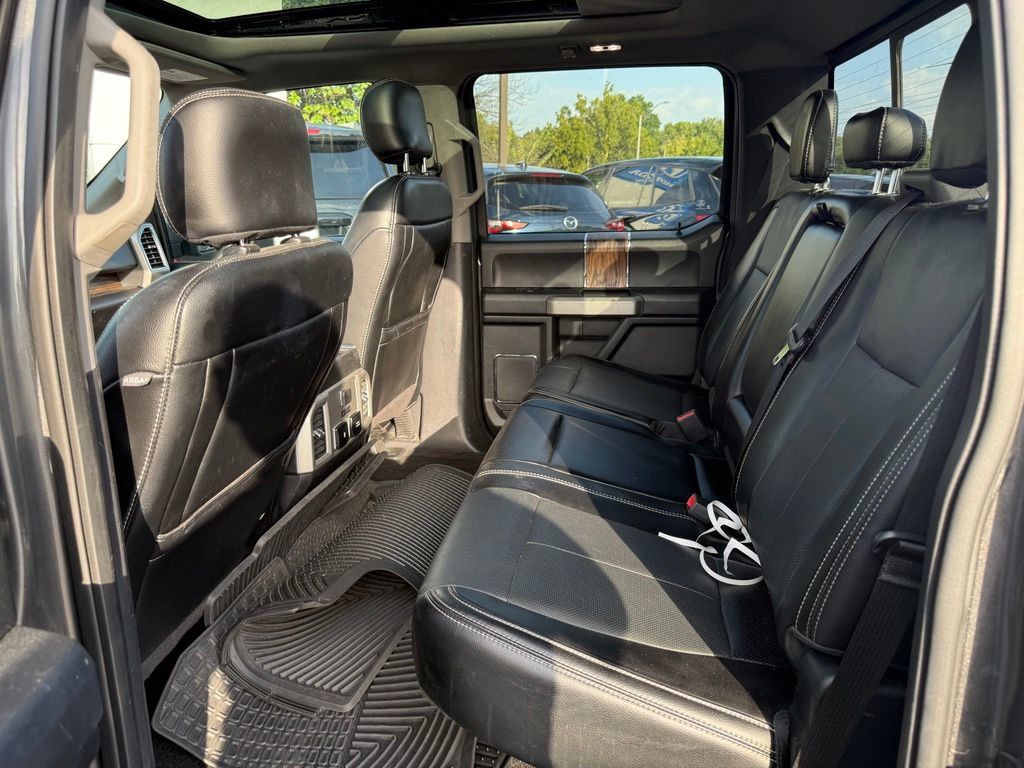 Used 2018 Ford F150 Lariat w/ Equipment Group 502A Luxury AWD/4WD image 9