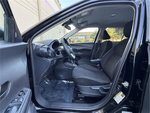 Used 2021 Nissan Kicks S image 30