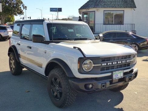 New 2025 Ford Bronco Big Bend w/ Black Diamond Package image 1