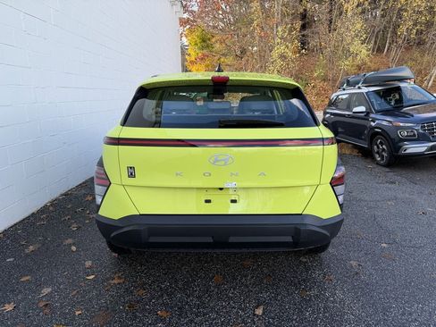 Certified 2024 Hyundai Kona SE image 16