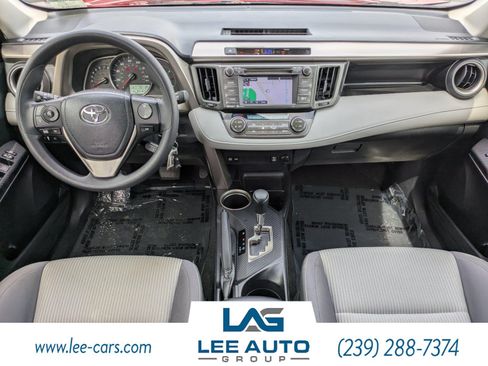 Used 2015 Toyota RAV4 XLE FWD image 11