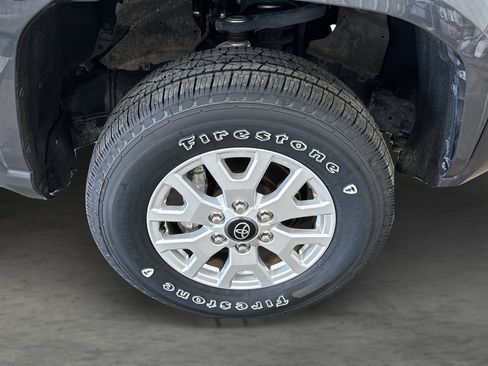 Used 2024 Toyota Tacoma SR5 AWD/4WD image 21