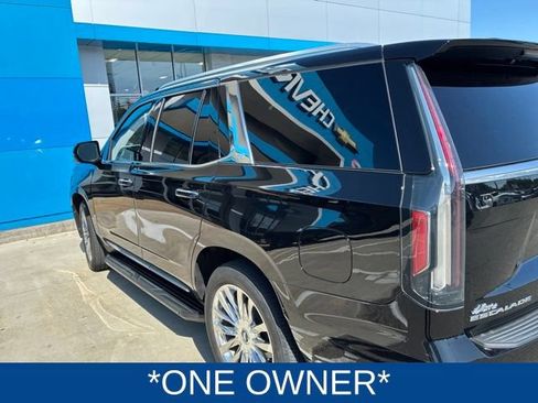 Certified 2021 Cadillac Escalade Premium Luxury w/ Driver Assist Tech Package AWD/4WD image 3