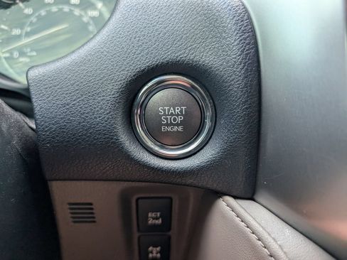 Used 2022 Lexus GX 460 Premium w/ Accessory Package AWD/4WD image 20