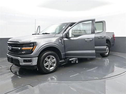 Used 2024 Ford F150 XLT image 28