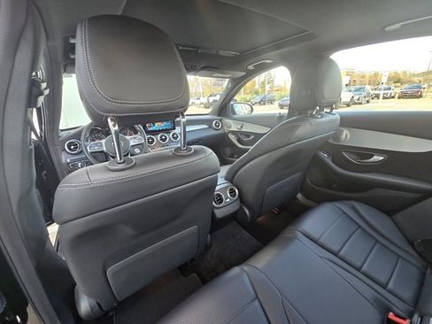 Used 2019 Mercedes-Benz C 300 Sedan image 16
