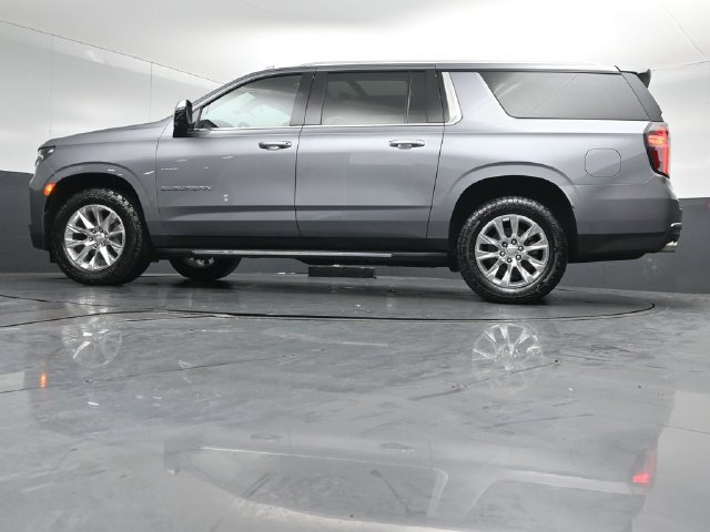 Used 2022 Chevrolet Suburban Premier AWD/4WD image 39