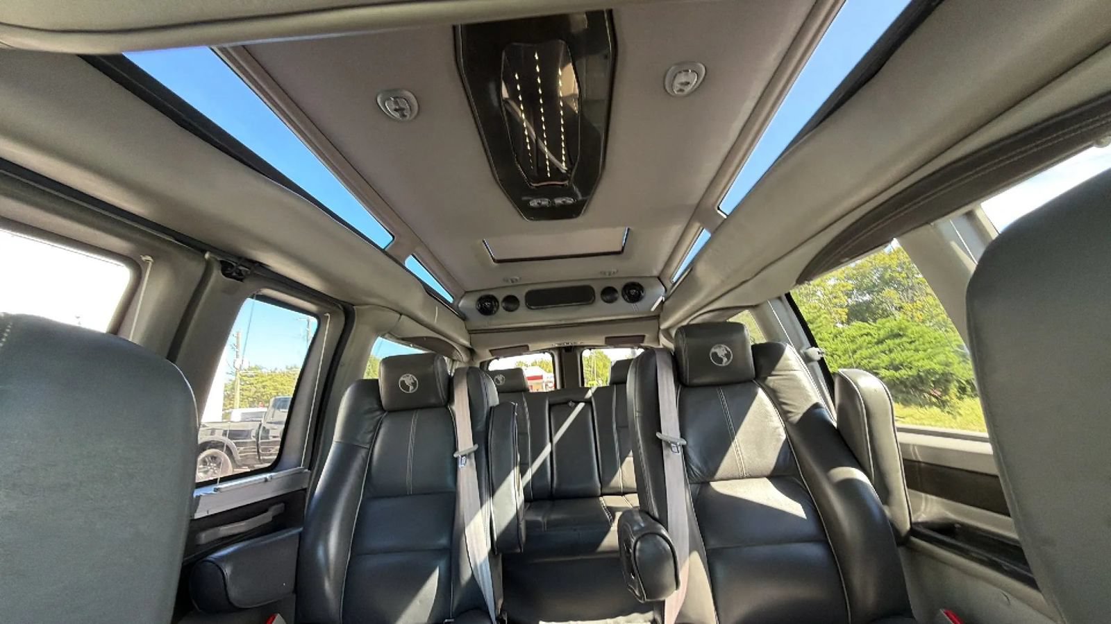 Used 2019 GMC Savana 2500 w/ Enhanced Convenience Package RWD image 54