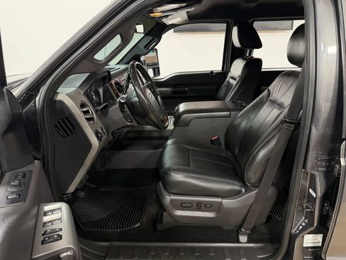Used 2011 Ford F250 Lariat w/ Lariat Interior Pkg AWD/4WD image 13