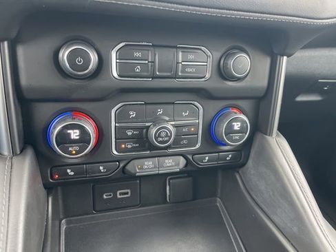 Used 2023 Chevrolet Tahoe LT image 28