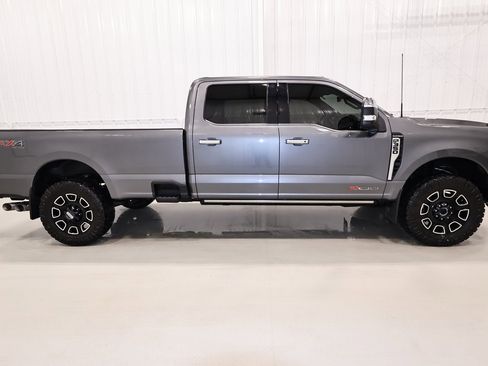 Certified 2024 Ford F350 Platinum image 2