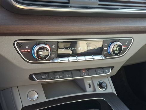 Used 2022 Audi Q5 2.0T Premium Plus image 16