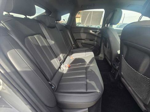 Used 2023 Audi Q4 e-tron Premium Plus image 15