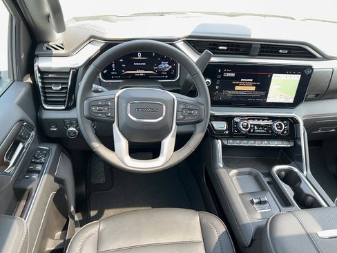 Used 2026 GMC Sierra 2500 Denali w/ Denali Reserve Package image 17