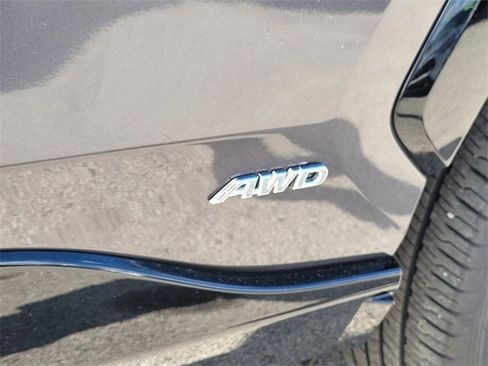 Used 2024 Toyota RAV4 SE image 13