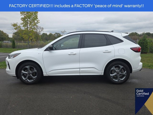 Used 2023 Ford Escape ST-Line w/ Tech Pack #1 AWD/4WD image 17