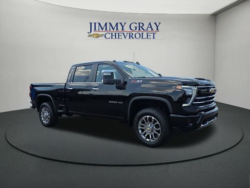 New 2026 Chevrolet Silverado 2500 LT w/ Z71 Chrome Sport Edition AWD/4WD image 7