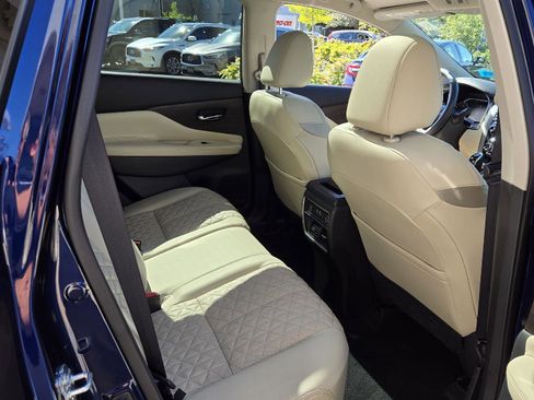 Used 2023 Nissan Murano Platinum w/ Cargo Package image 19